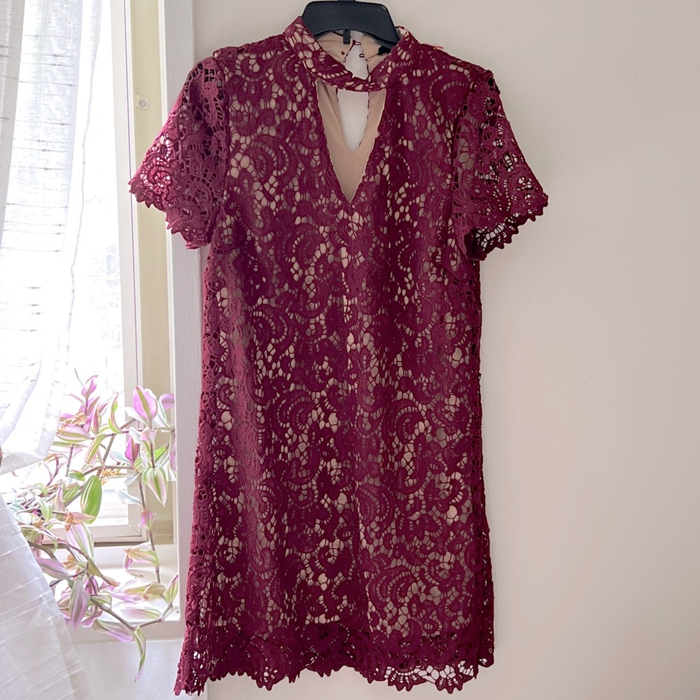 NWT! Lace Blu Pepper Mock-Neck Dress. Size L